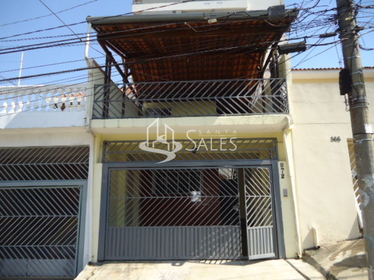 Casa à venda com 3 quartos, 130m² - Foto 1