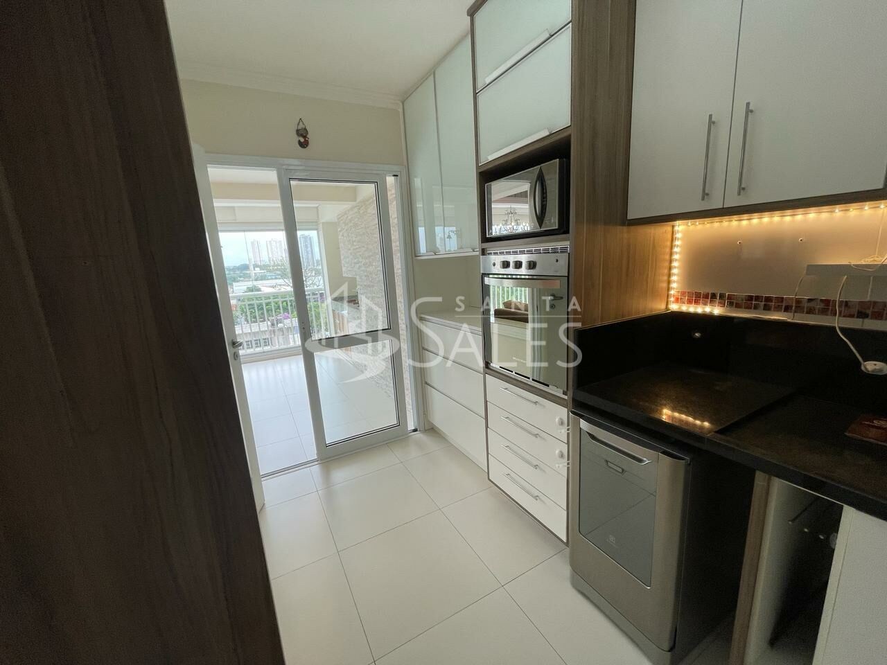 Apartamento à venda com 3 quartos, 134m² - Foto 7