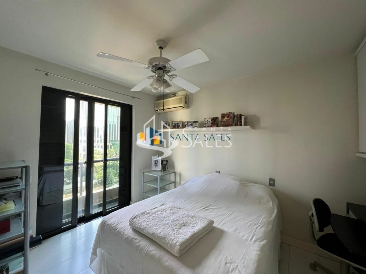 Apartamento para alugar com 4 quartos, 220m² - Foto 9