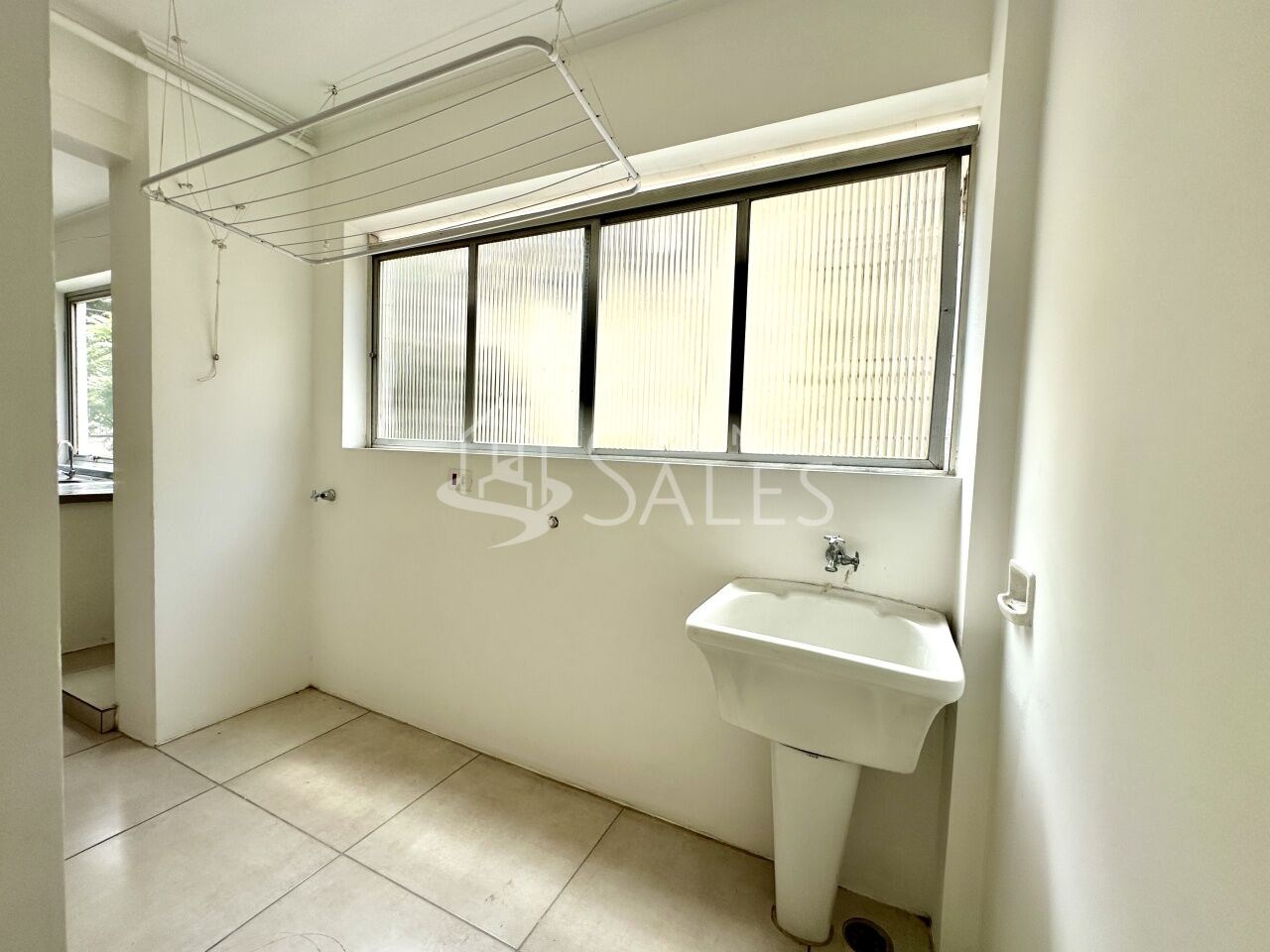 Apartamento para alugar com 3 quartos, 157m² - Foto 8