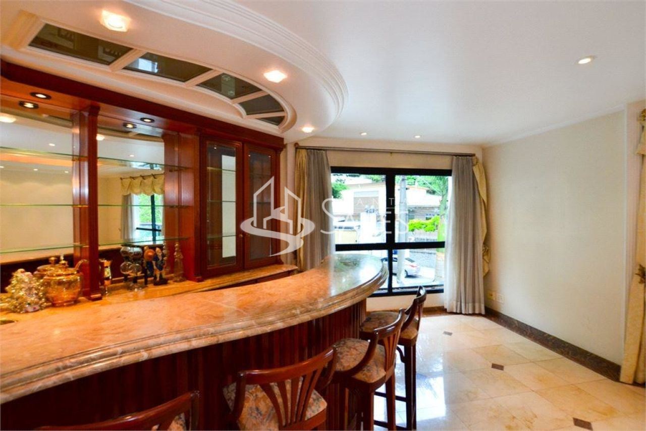 Apartamento à venda com 4 quartos, 220m² - Foto 4