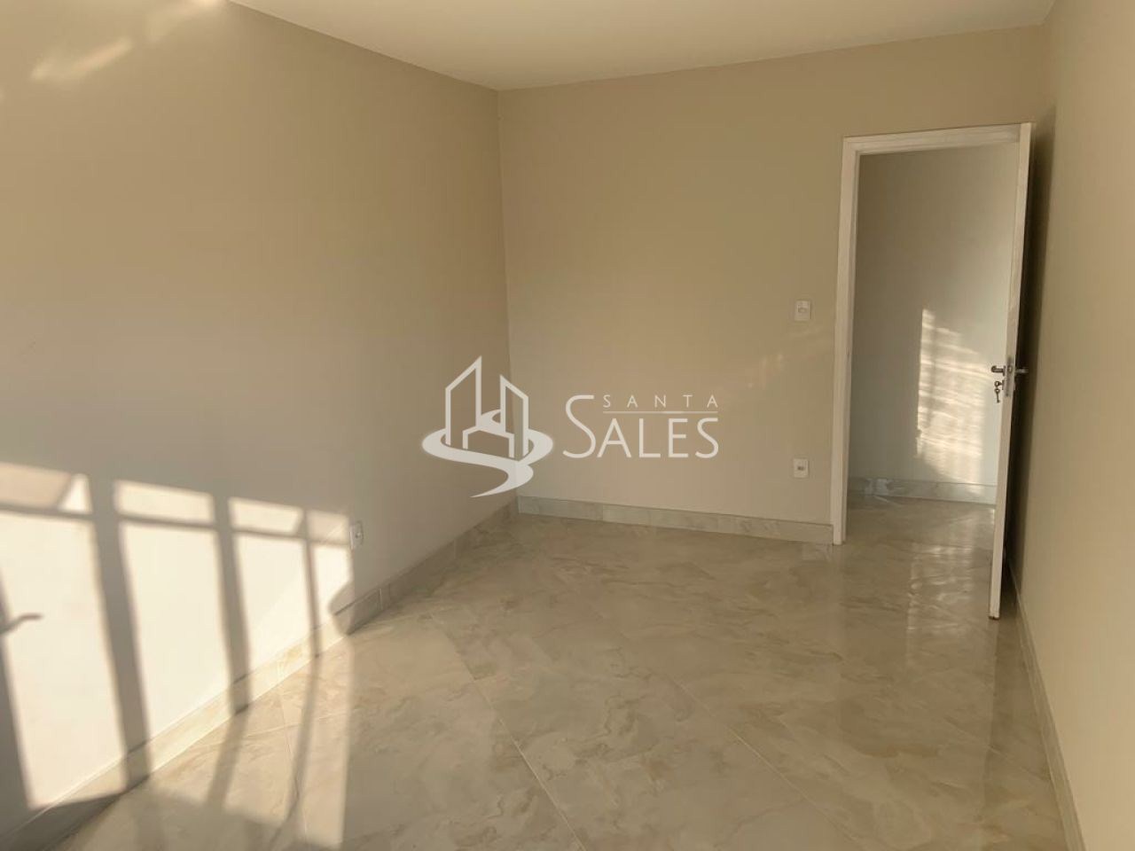 Sobrado, 4 quartos, 195 m² - Foto 1