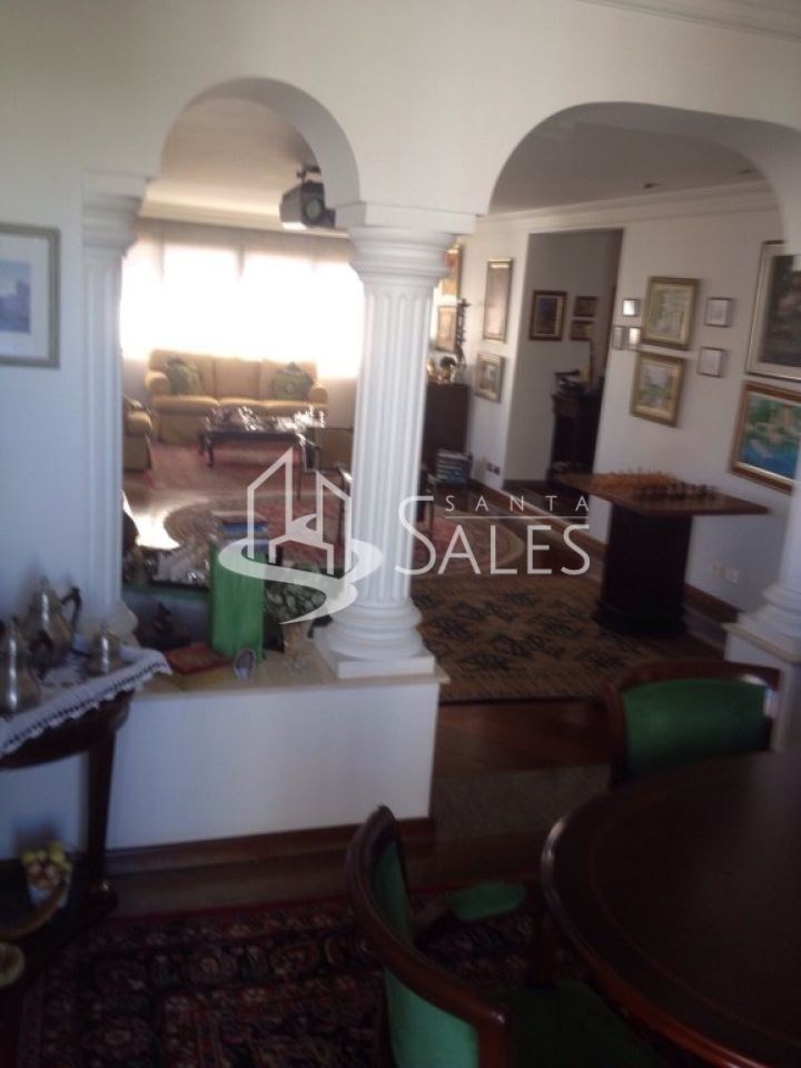 Apartamento para alugar com 4 quartos, 235m² - Foto 2