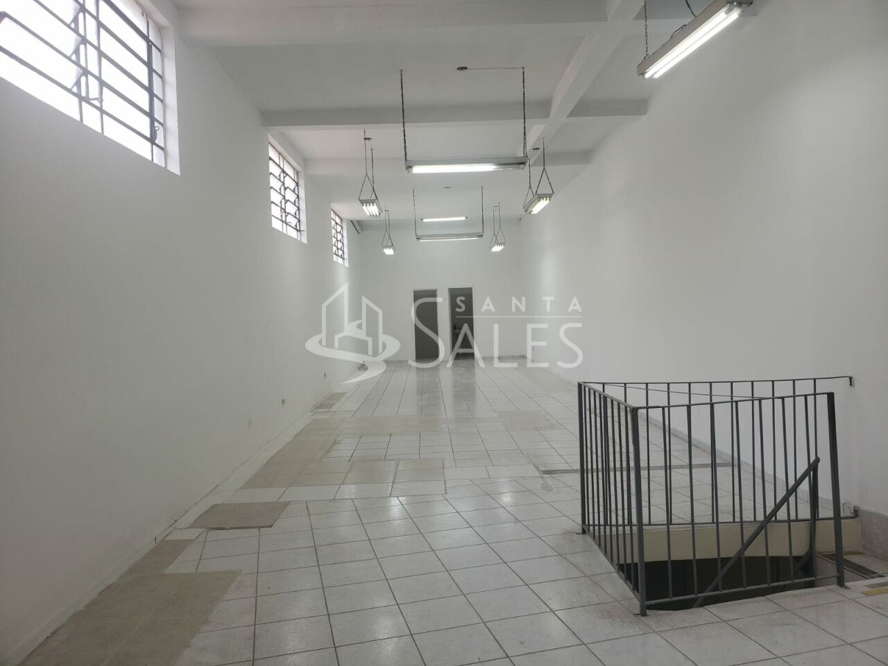 Prédio Inteiro, 602 m² - Foto 1