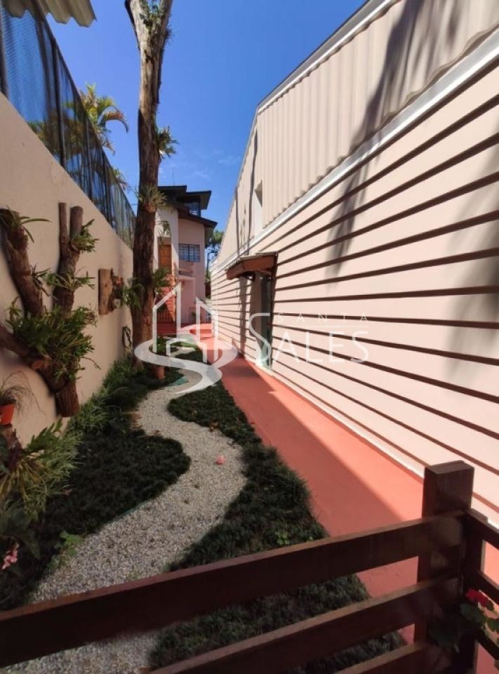 Casa, 6 quartos, 450 m² - Foto 4