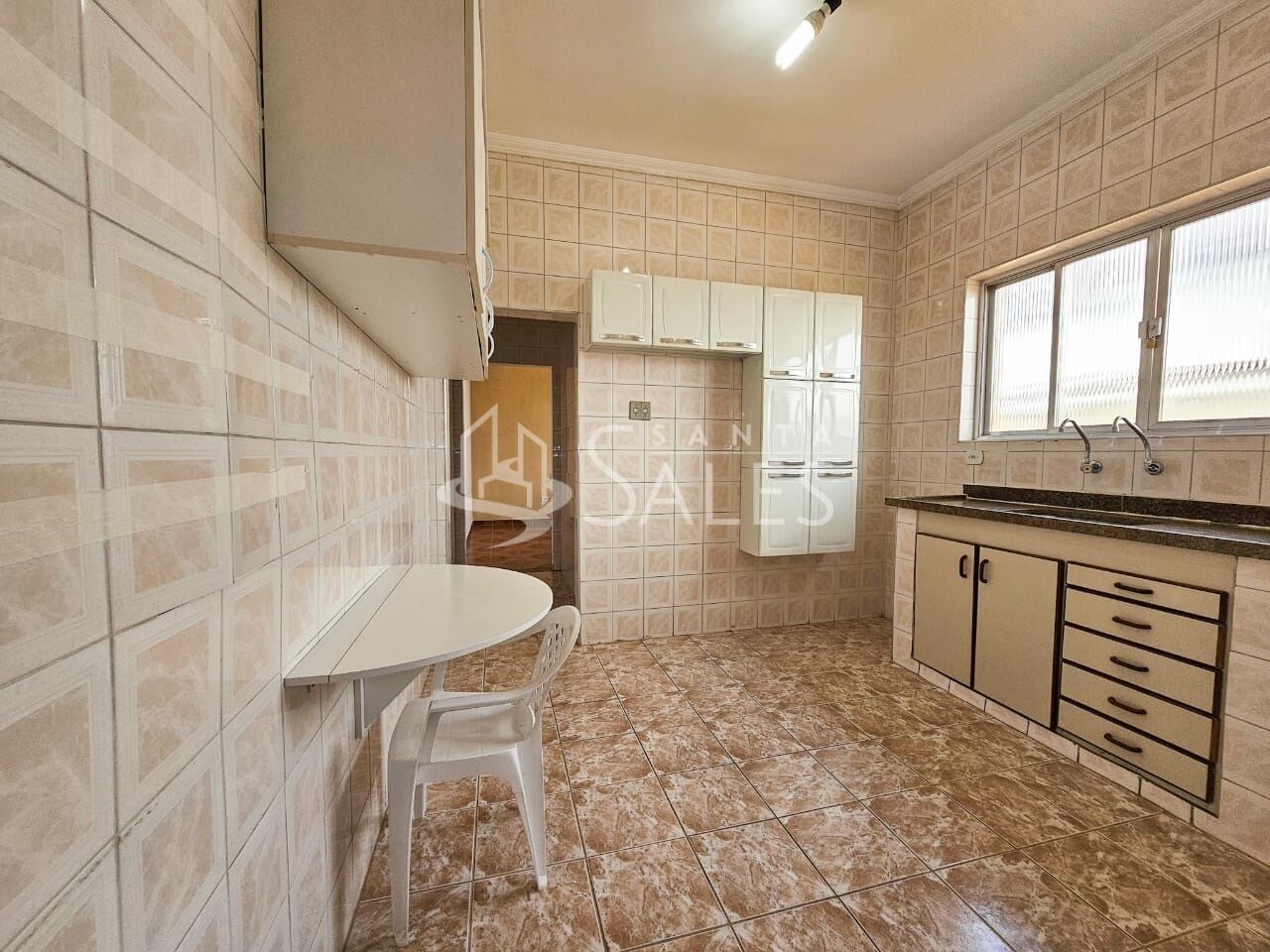 Casa à venda com 4 quartos, 200m² - Foto 9