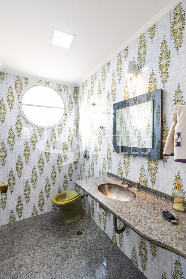 Apartamento à venda com 3 quartos, 200m² - Foto 7