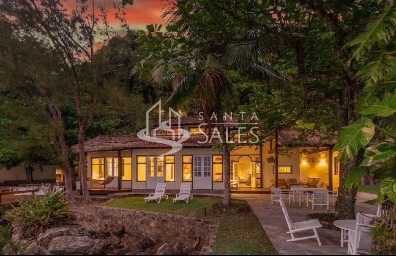 Casa à venda com 5 quartos, 700m² - Foto 1