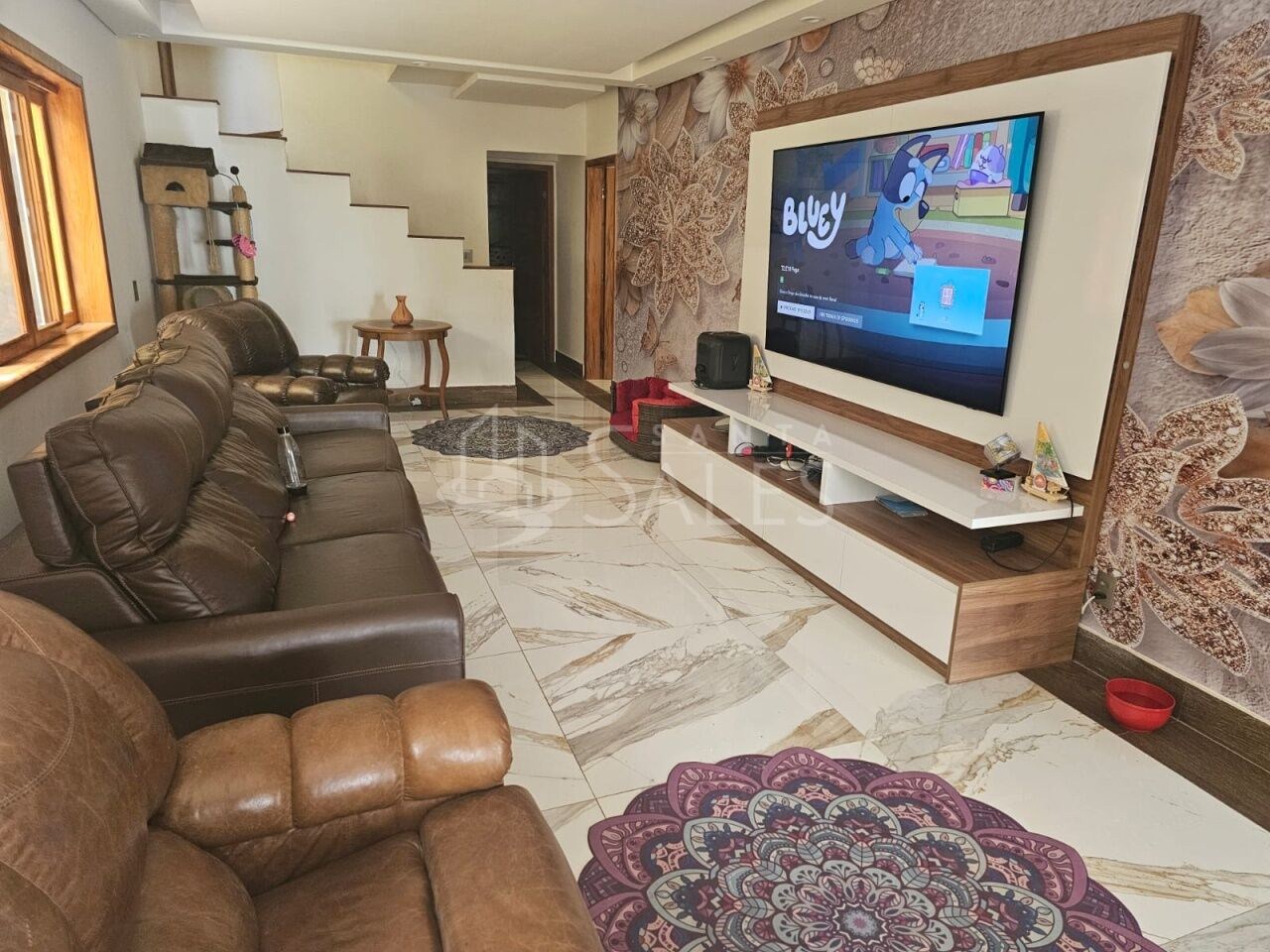 Casa à venda com 5 quartos, 330m² - Foto 3