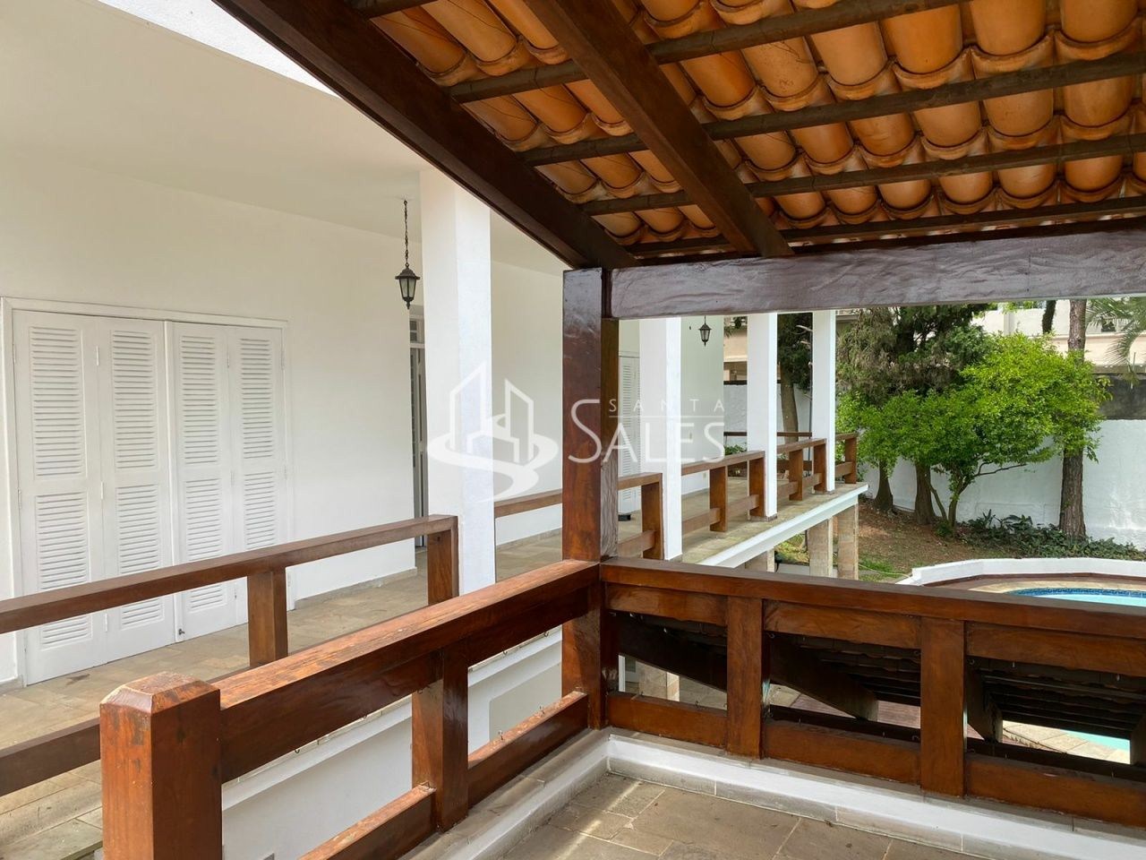 Casa para alugar com 4 quartos, 450m² - Foto 13