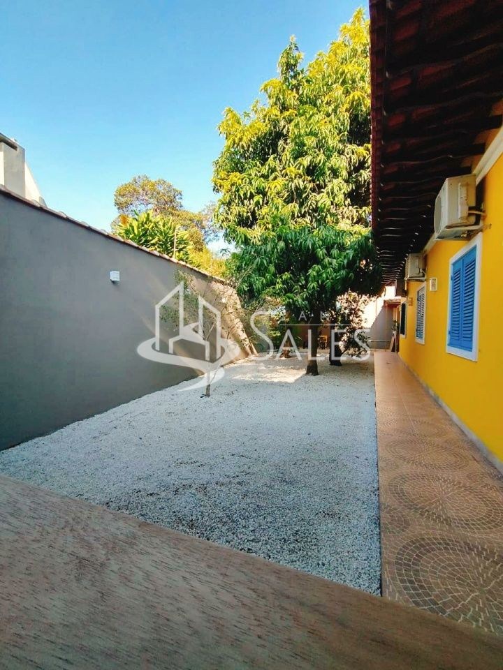 Prédio Inteiro para alugar com 7 quartos, 275m² - Foto 2