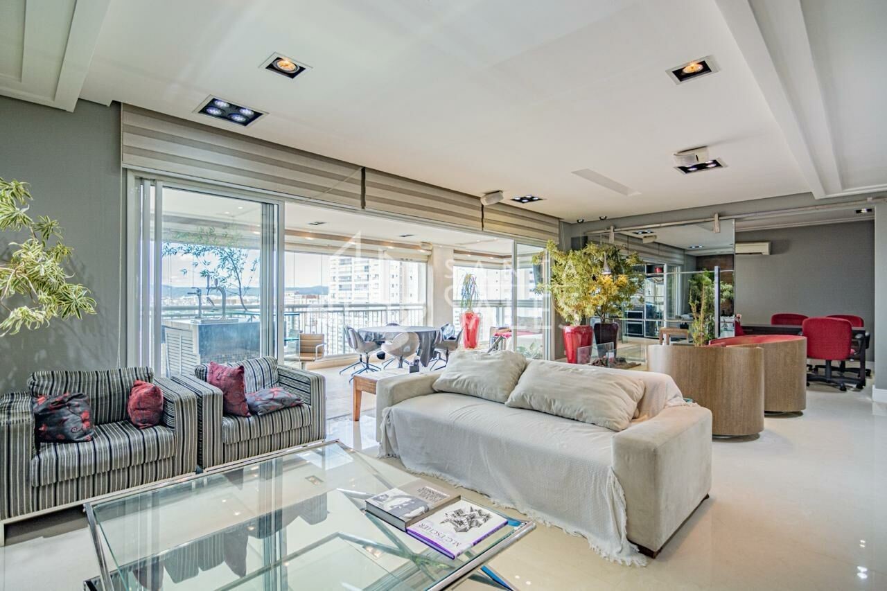 Apartamento para alugar com 4 quartos, 206m² - Foto 7