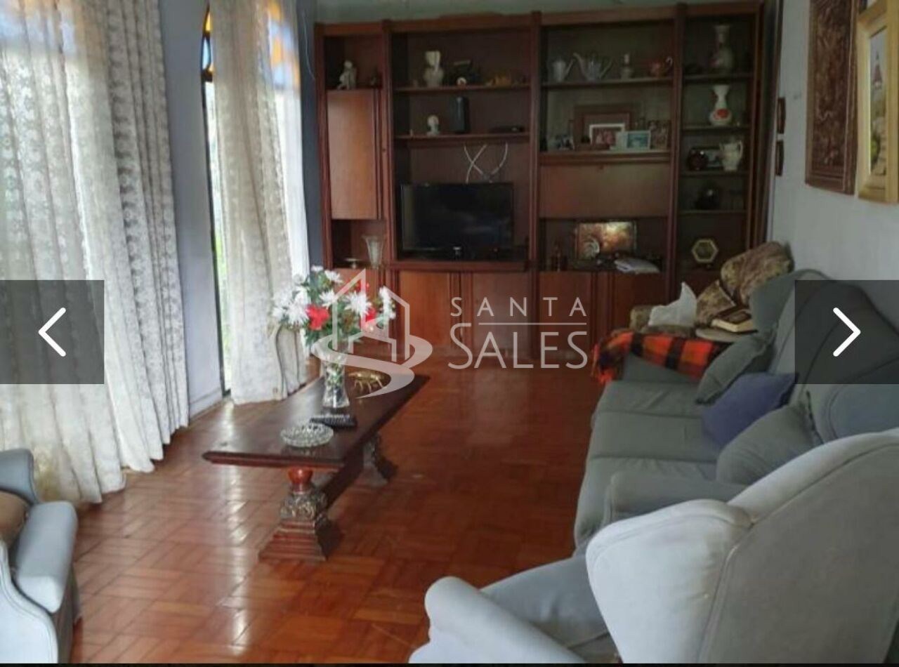 Casa para alugar com 2 quartos, 220m² - Foto 1