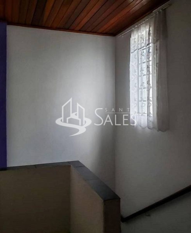 Casa à venda com 2 quartos, 90m² - Foto 7