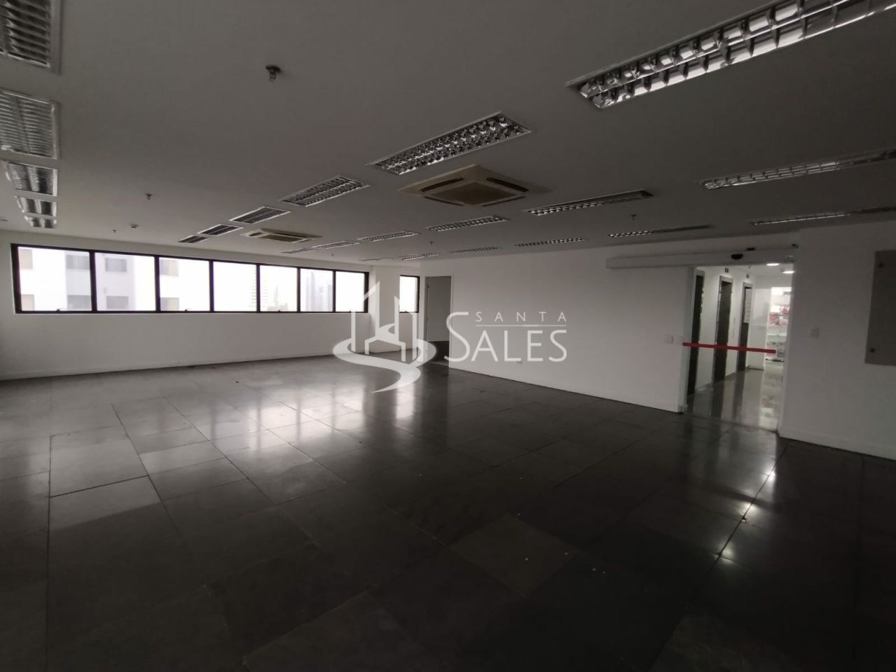 Imóvel Comercial Padrão para alugar, 243m² - Foto 5