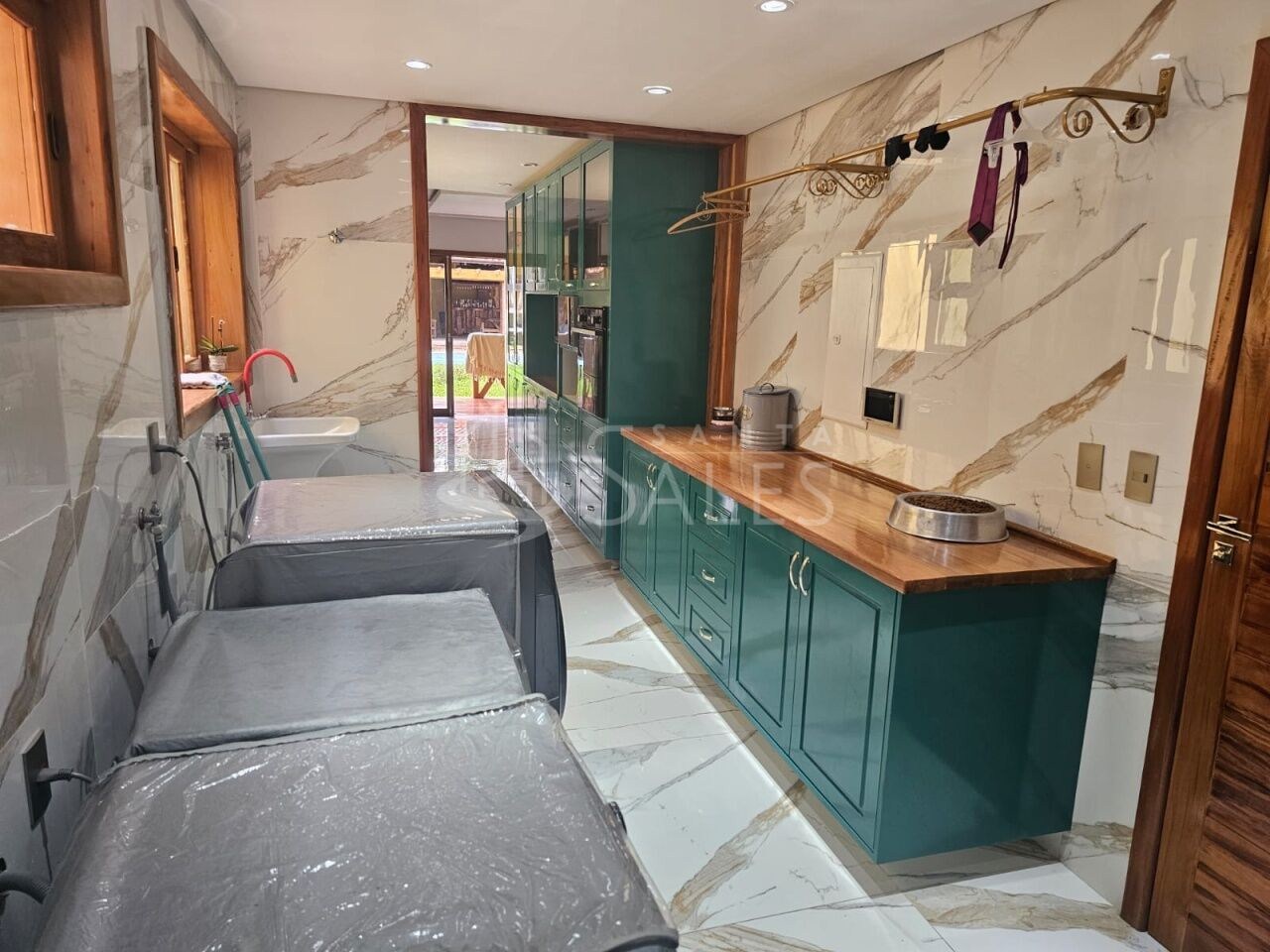 Casa à venda com 5 quartos, 330m² - Foto 19