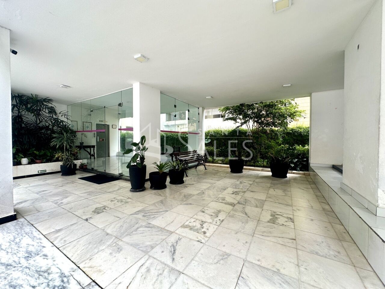 Apartamento para alugar com 3 quartos, 157m² - Foto 18