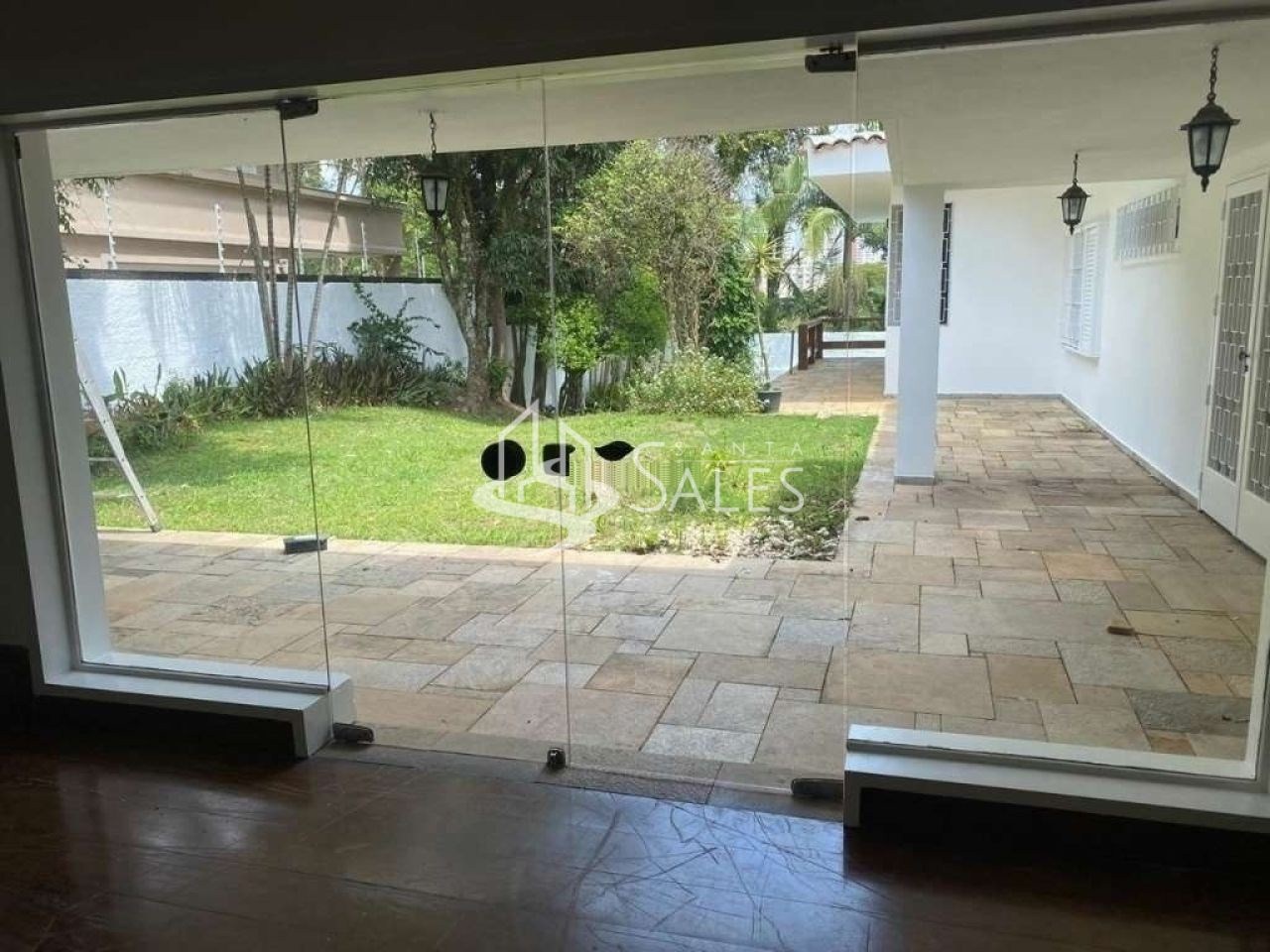 Casa à venda com 4 quartos, 540m² - Foto 2