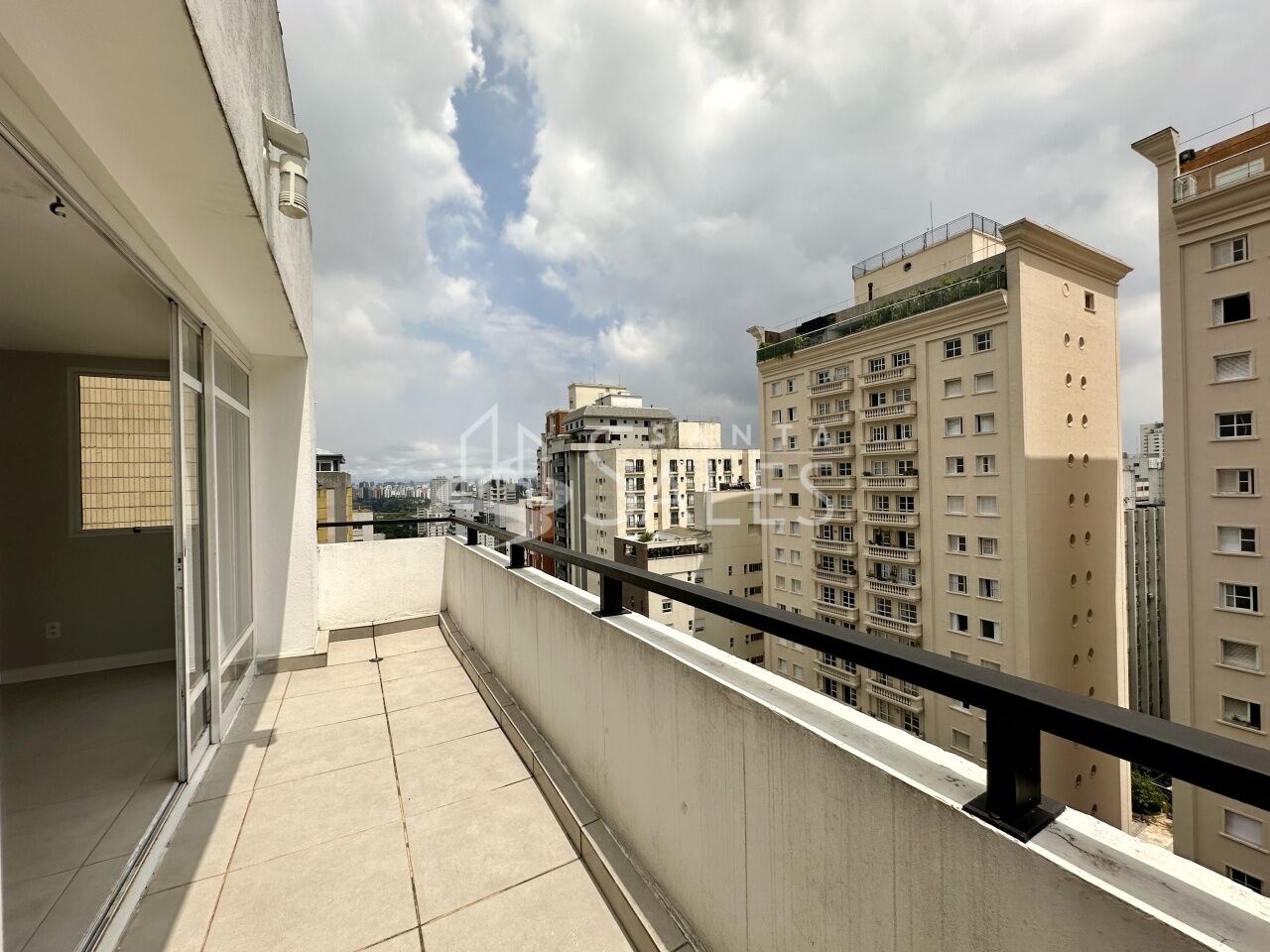 Apartamento para alugar com 3 quartos, 278m² - Foto 11