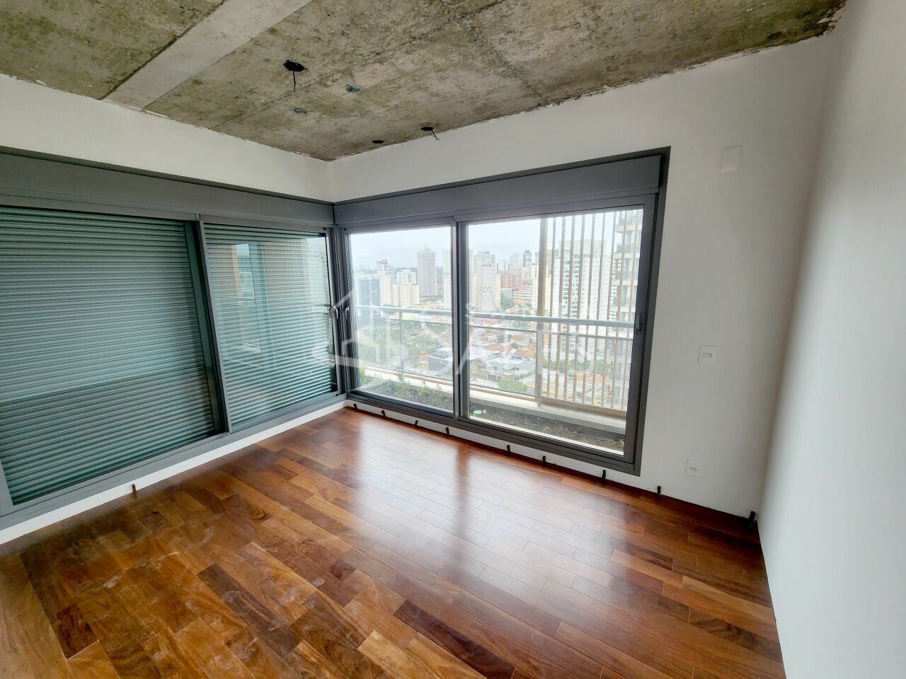 Apartamento à venda com 4 quartos, 167m² - Foto 5