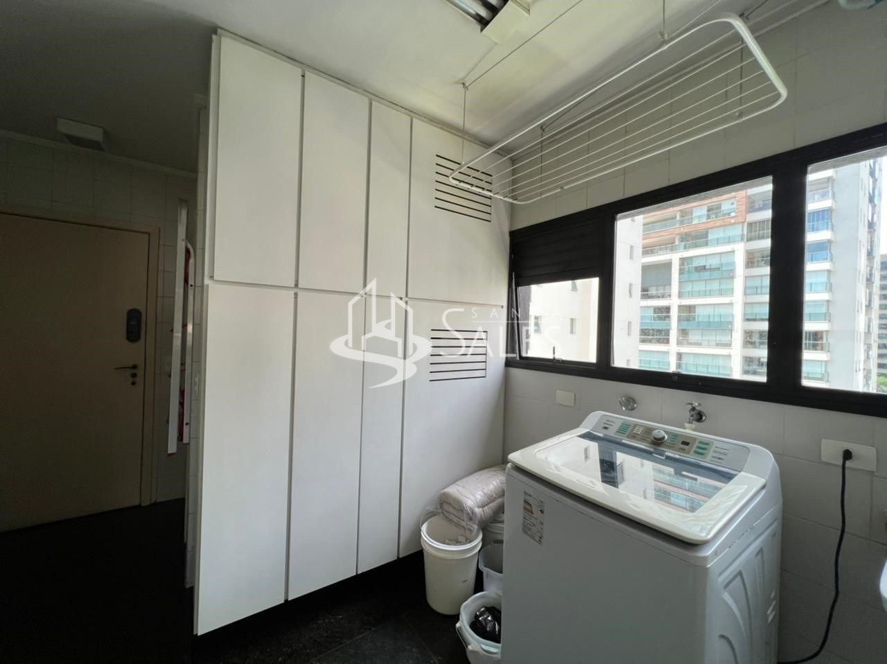Apartamento, 3 quartos, 220 m² - Foto 2