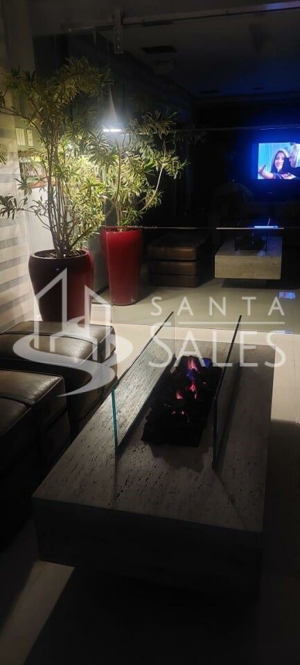 Apartamento para alugar com 4 quartos, 206m² - Foto 2