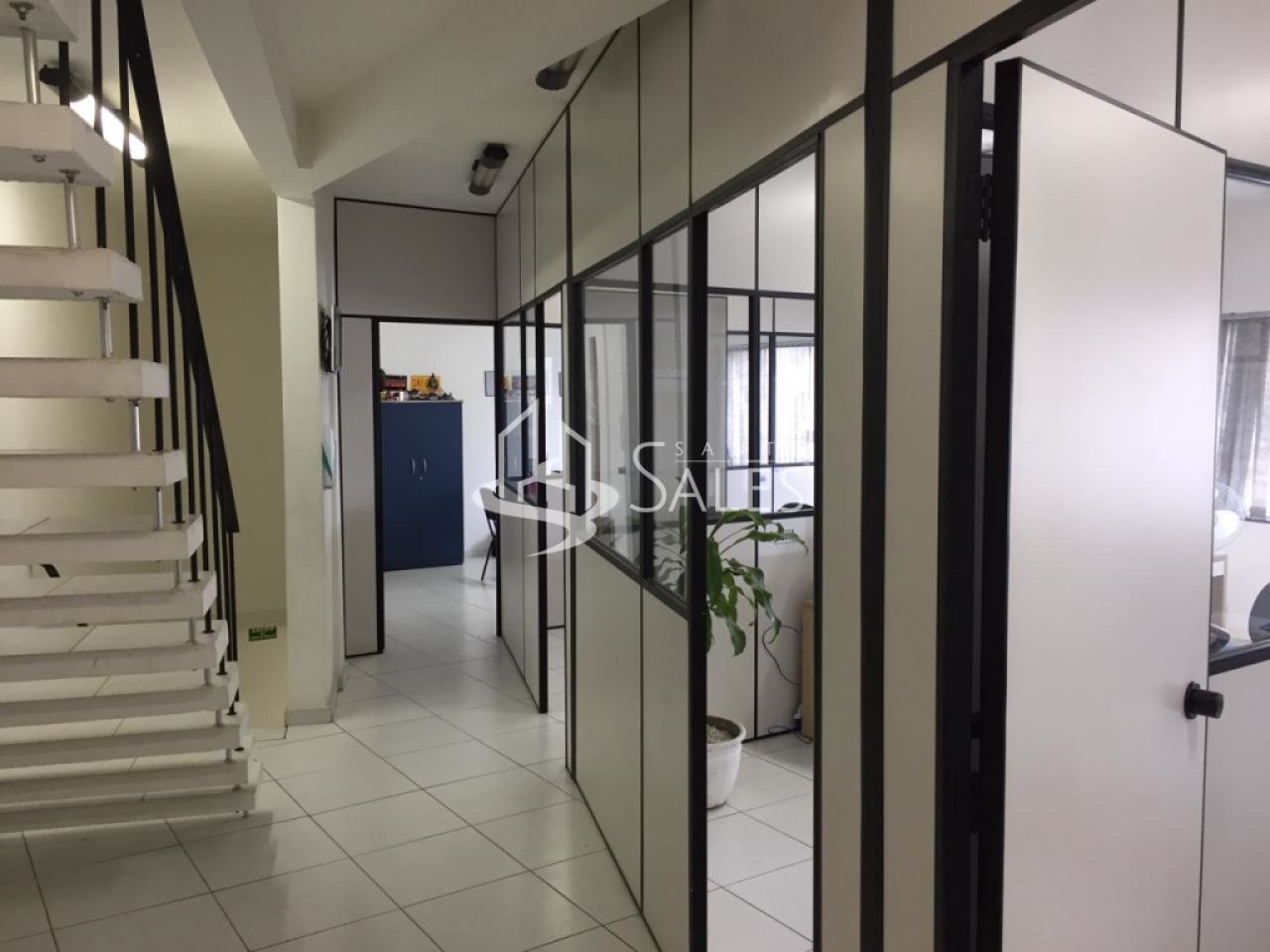 Prédio Inteiro para alugar, 1250m² - Foto 9