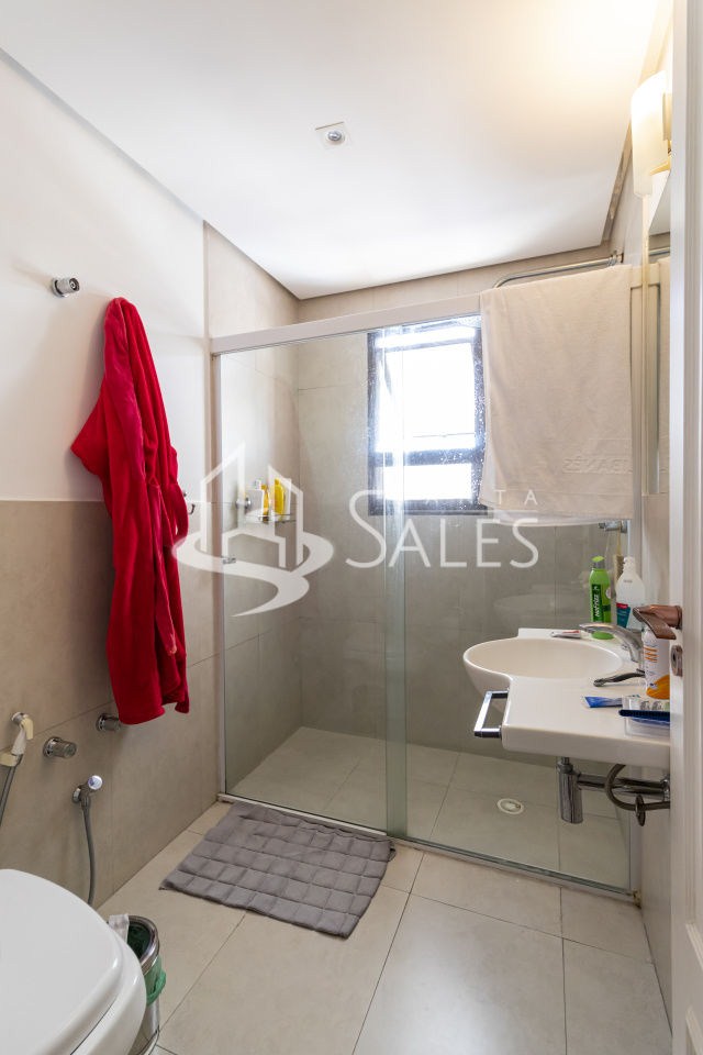 Apartamento para alugar com 4 quartos, 227m² - Foto 10