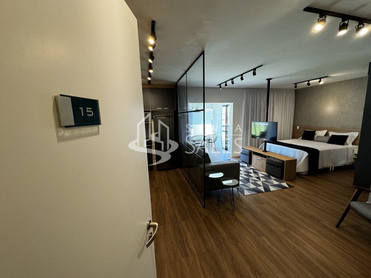 Apartamento, 1 quarto, 77 m² - Foto 1