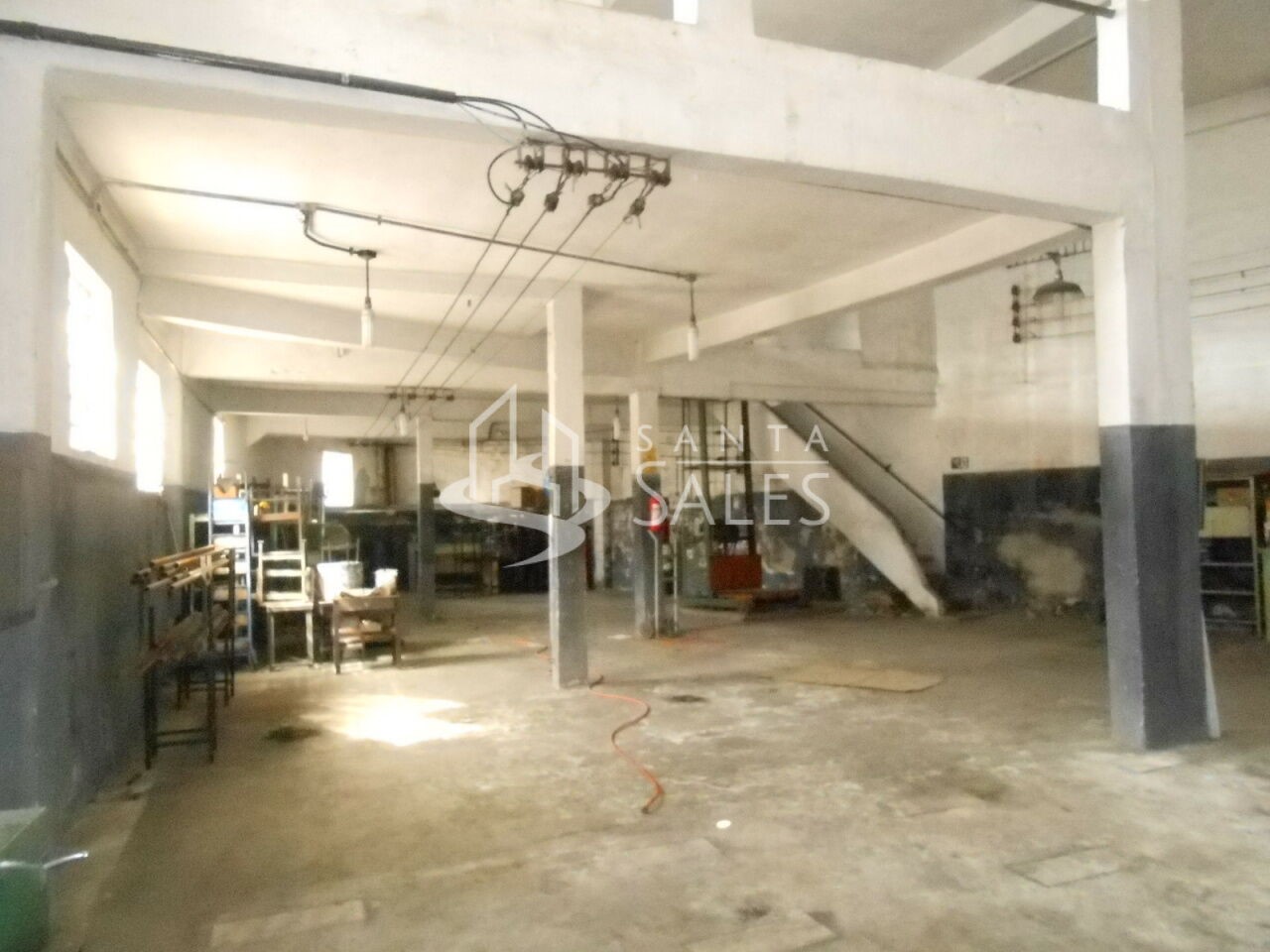 Depósito-Galpão, 689 m² - Foto 1