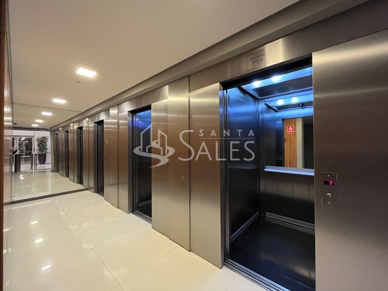 Imóvel Comercial Padrão à venda com 1 quarto, 40m² - Foto 3