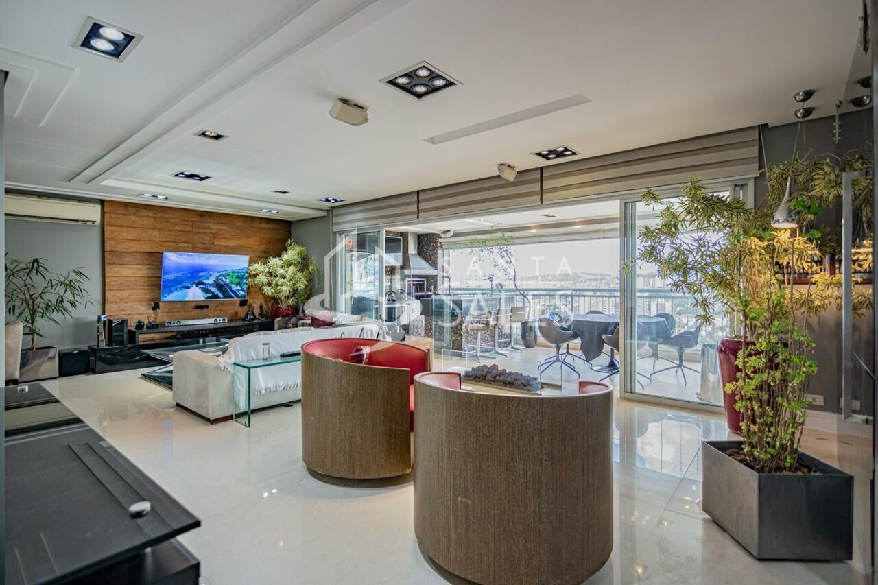 Apartamento para alugar com 4 quartos, 206m² - Foto 4