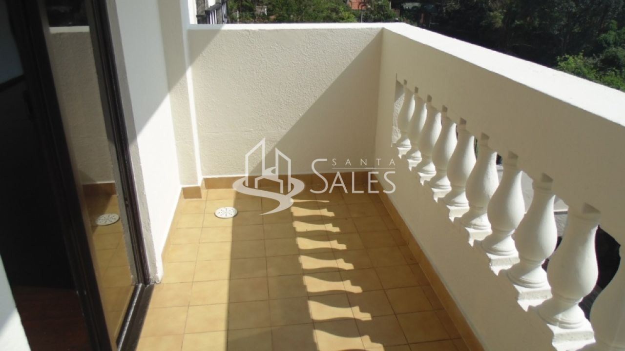 Apartamento à venda com 3 quartos, 198m² - Foto 2