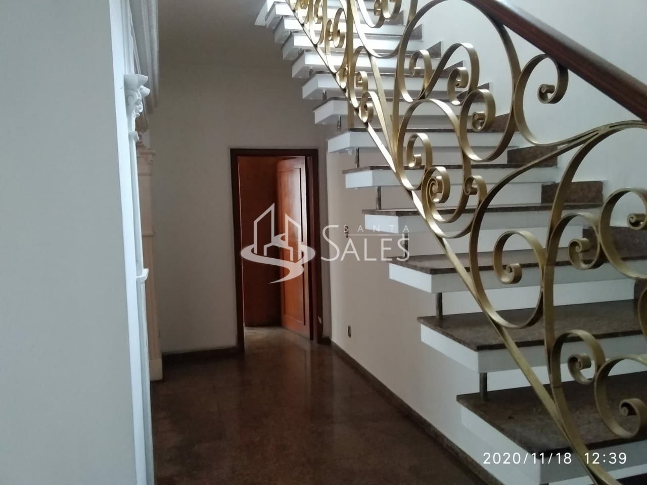 Sobrado, 4 quartos, 500 m² - Foto 1