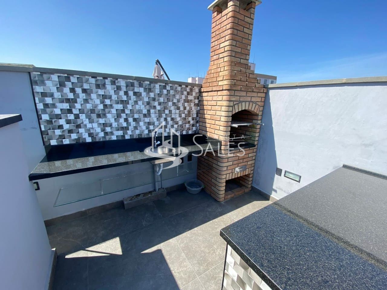 Apartamento à venda com 1 quarto, 80m² - Foto 1