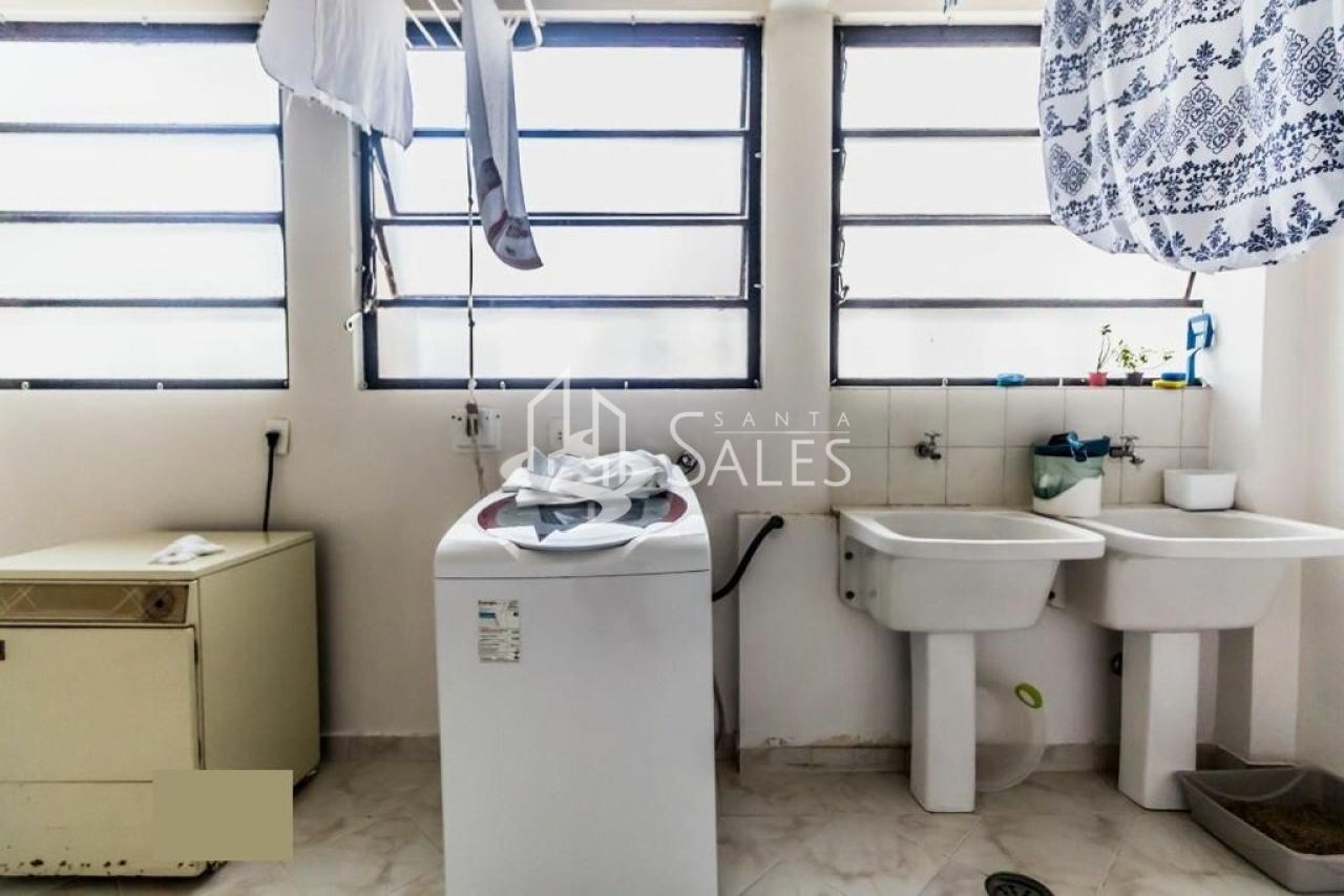 Apartamento para alugar com 4 quartos, 220m² - Foto 11
