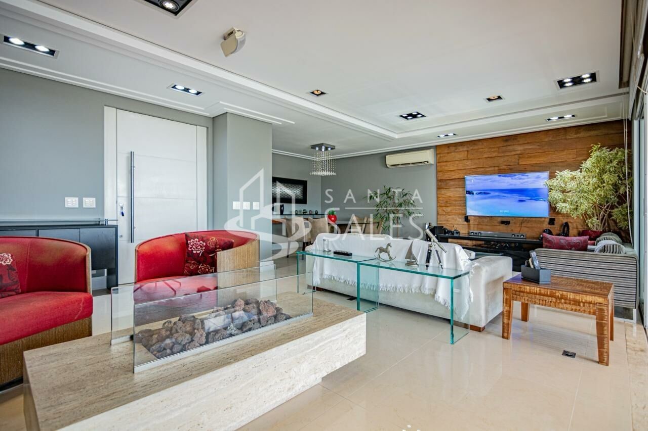 Apartamento para alugar com 4 quartos, 206m² - Foto 1