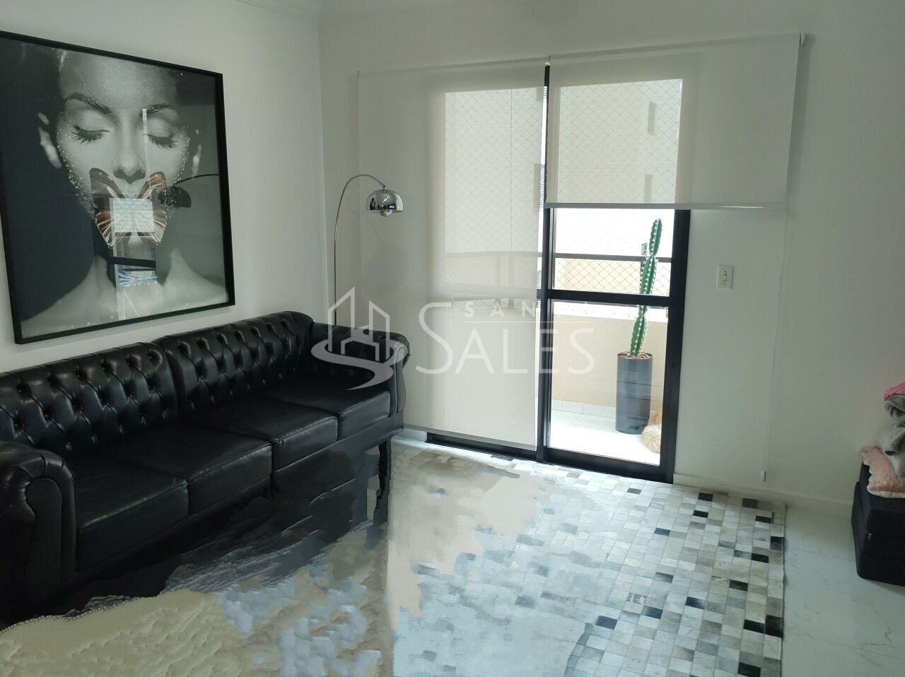 Apartamento à venda com 3 quartos, 90m² - Foto 1