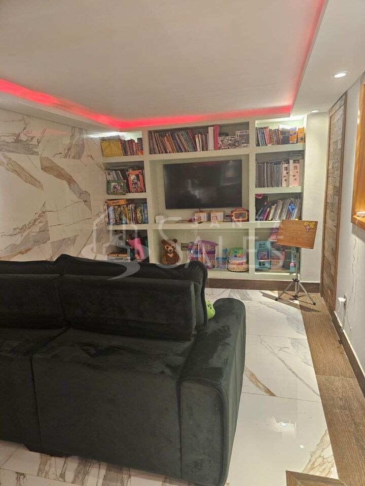 Casa à venda com 5 quartos, 330m² - Foto 24