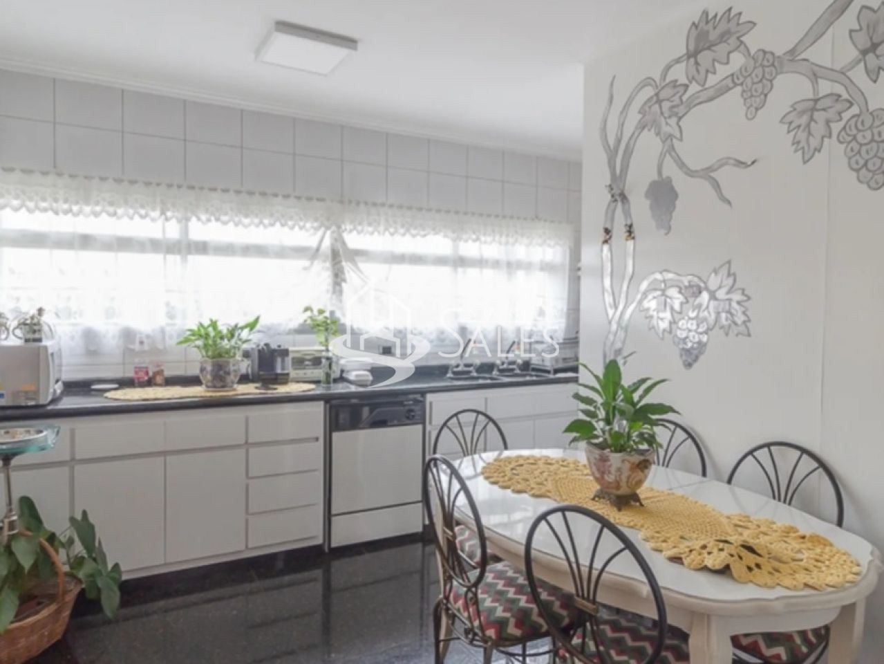 Apartamento à venda com 3 quartos, 188m² - Foto 14