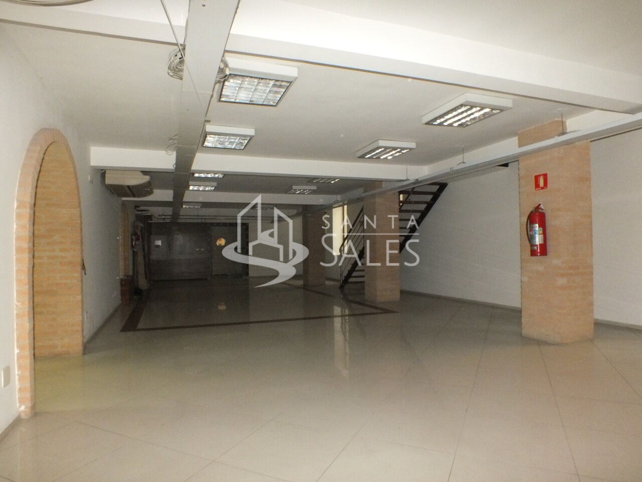 Prédio Inteiro à venda com 10 quartos, 3000m² - Foto 8
