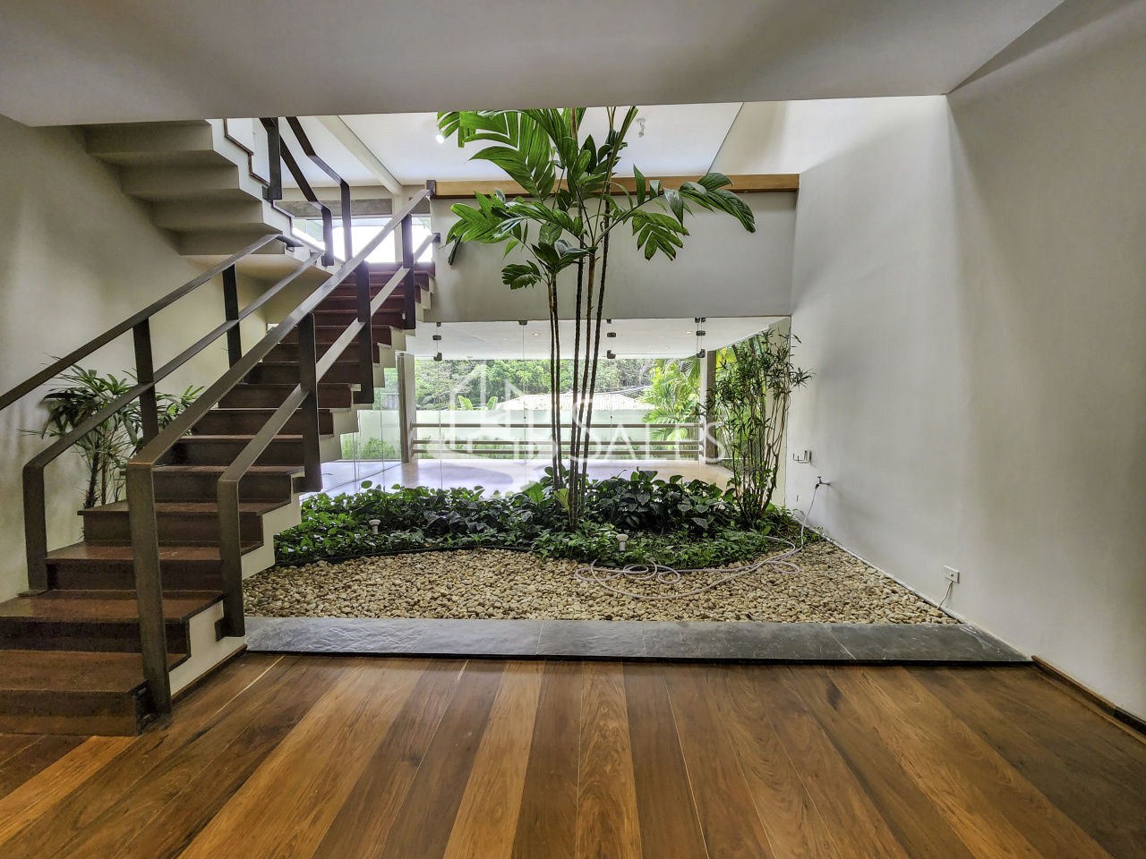 Sobrado, 6 quartos, 900 m² - Foto 1