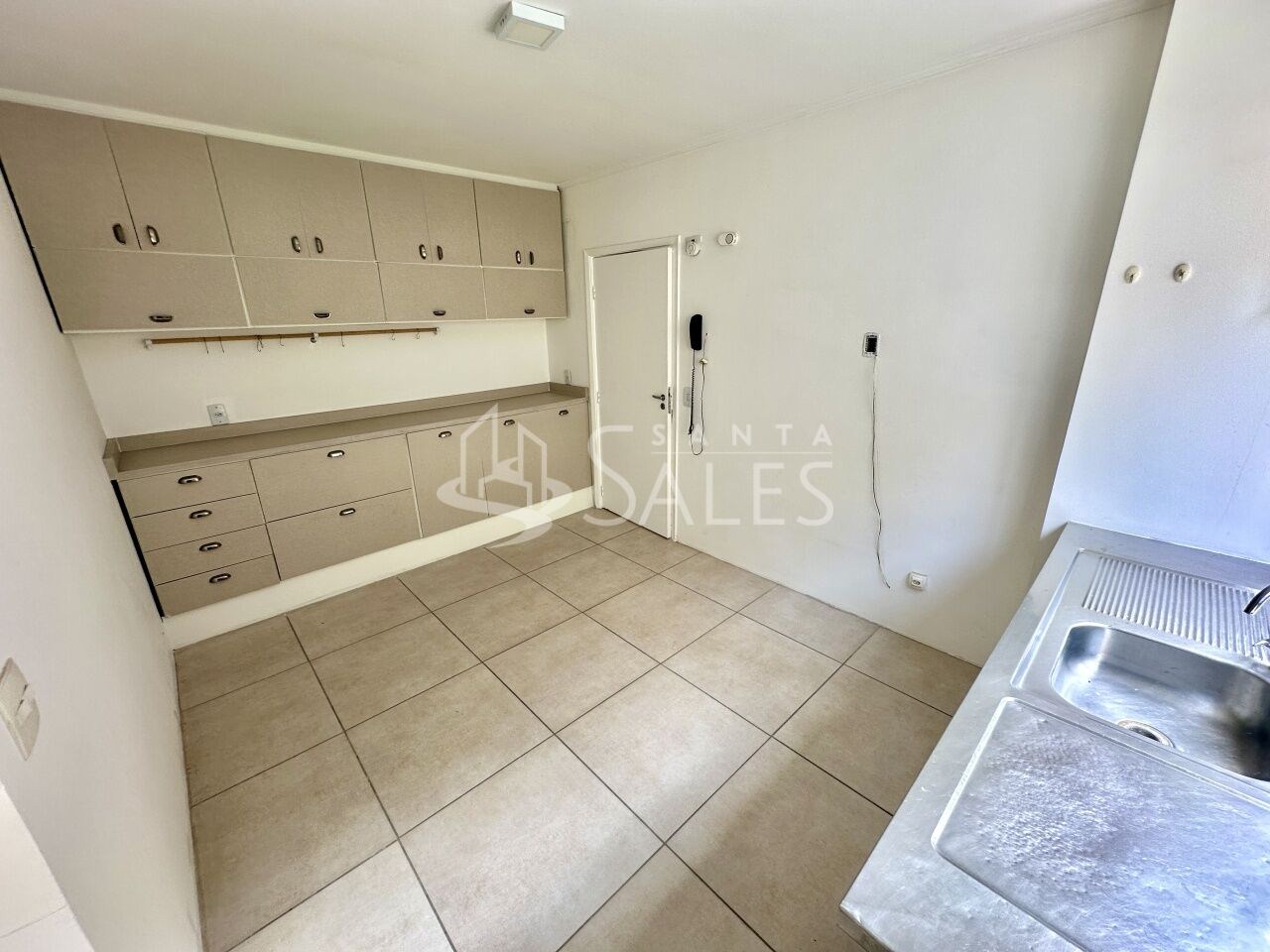 Apartamento para alugar com 3 quartos, 157m² - Foto 6