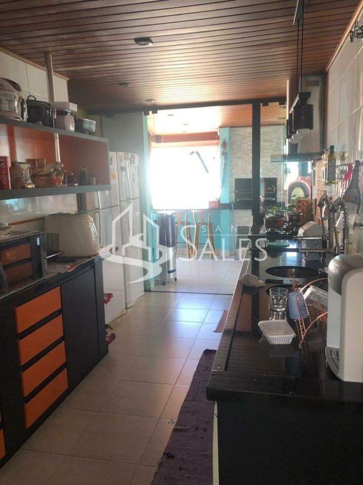 Casa à venda com 4 quartos, 450m² - Foto 7
