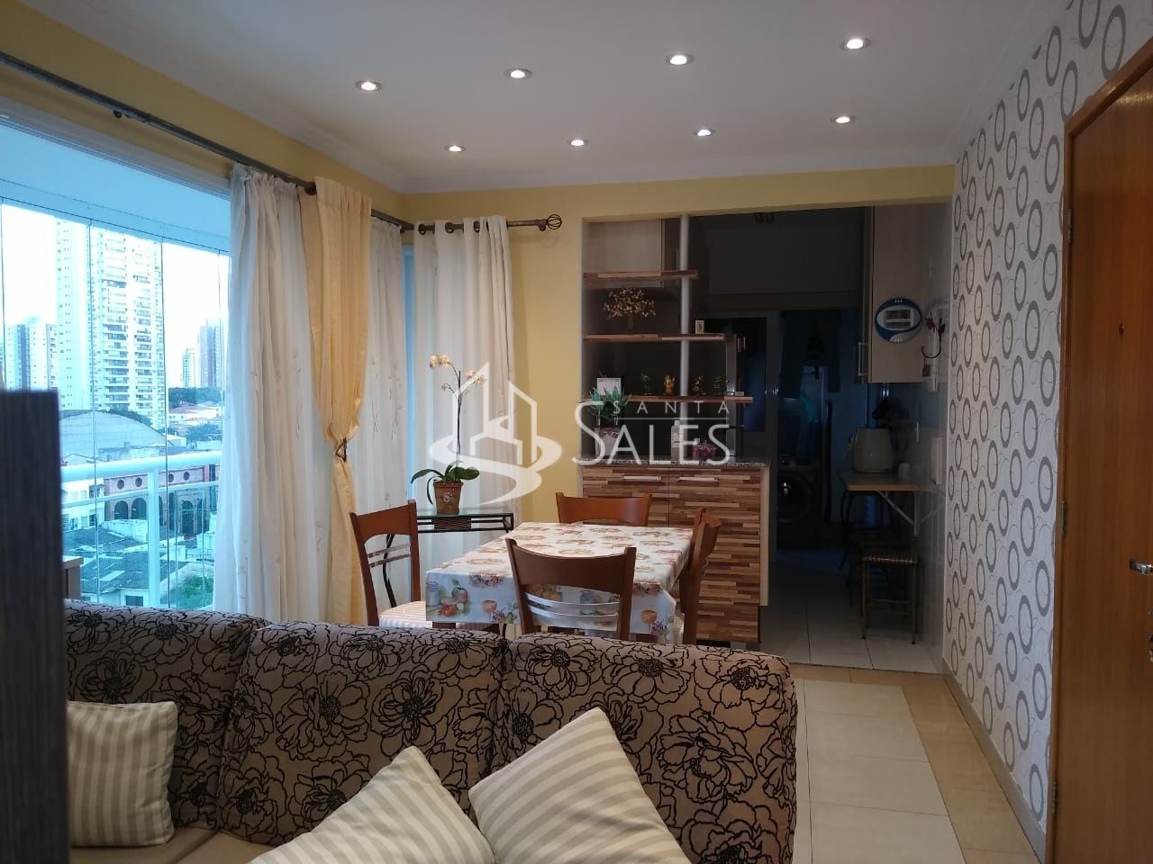 Apartamento à venda com 2 quartos, 72m² - Foto 1