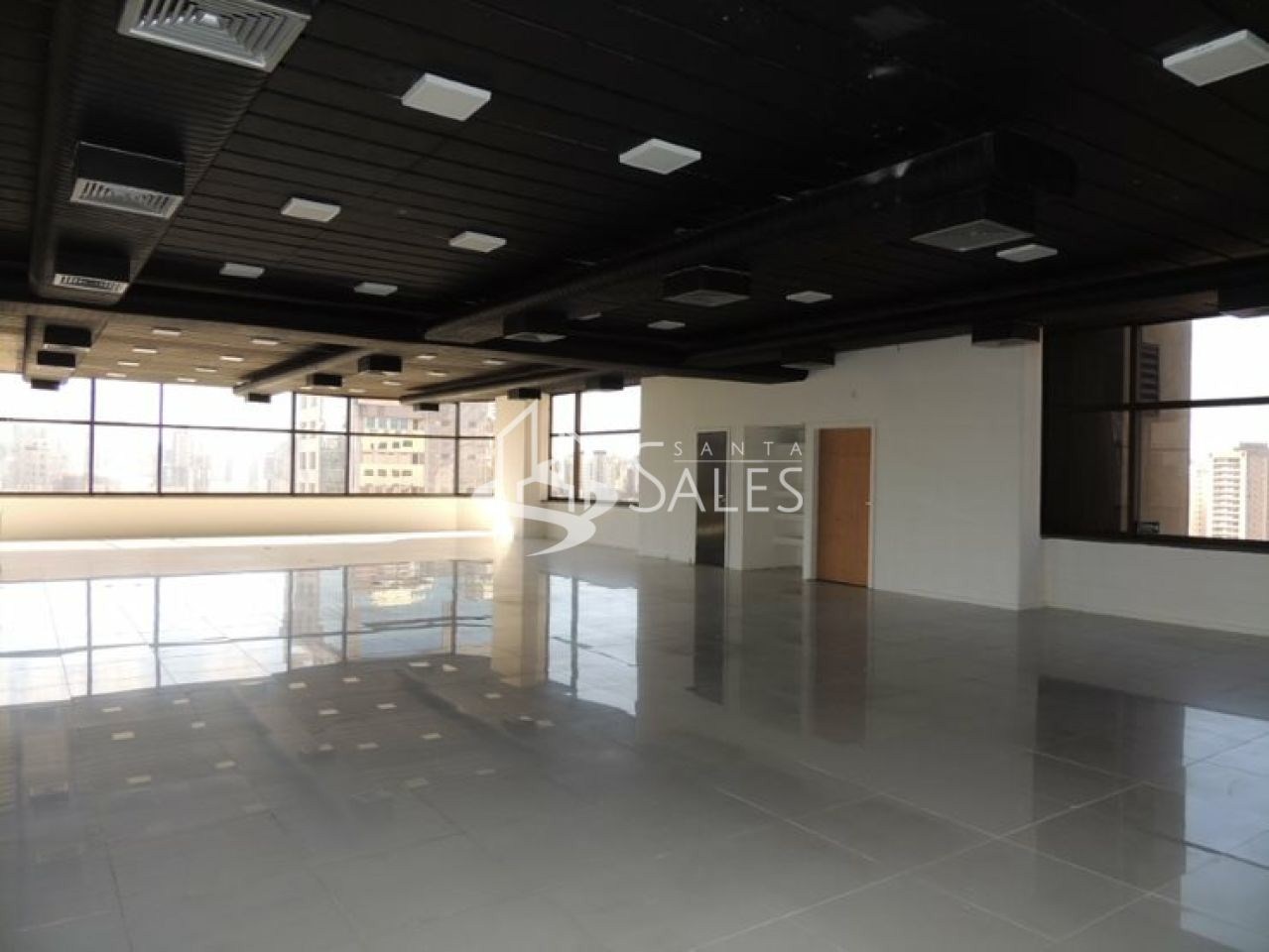Sala-Conjunto, 587 m² - Foto 1