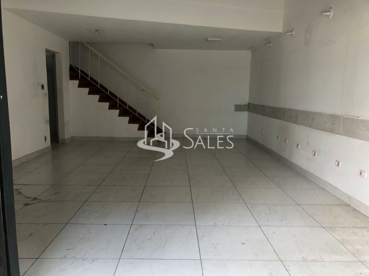 Imóvel Comercial Padrão para alugar, 80m² - Foto 1