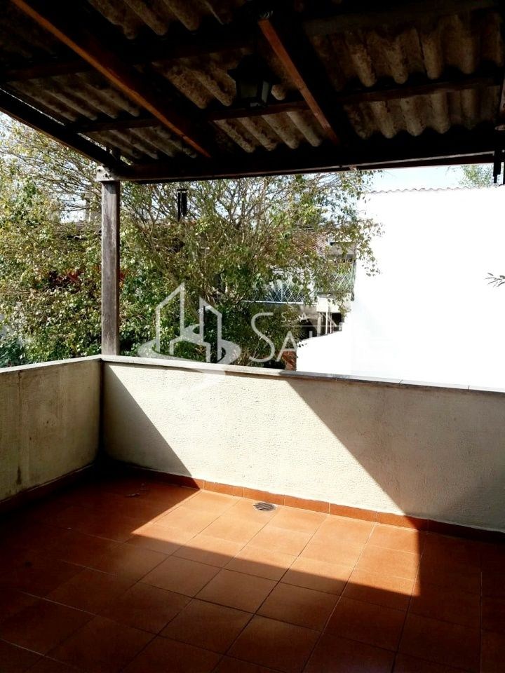 Sobrado à venda com 2 quartos, 100m² - Foto 3