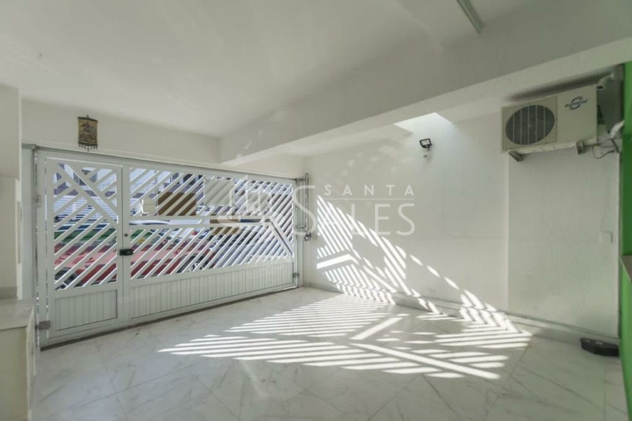 Casa à venda com 3 quartos, 270m² - Foto 2
