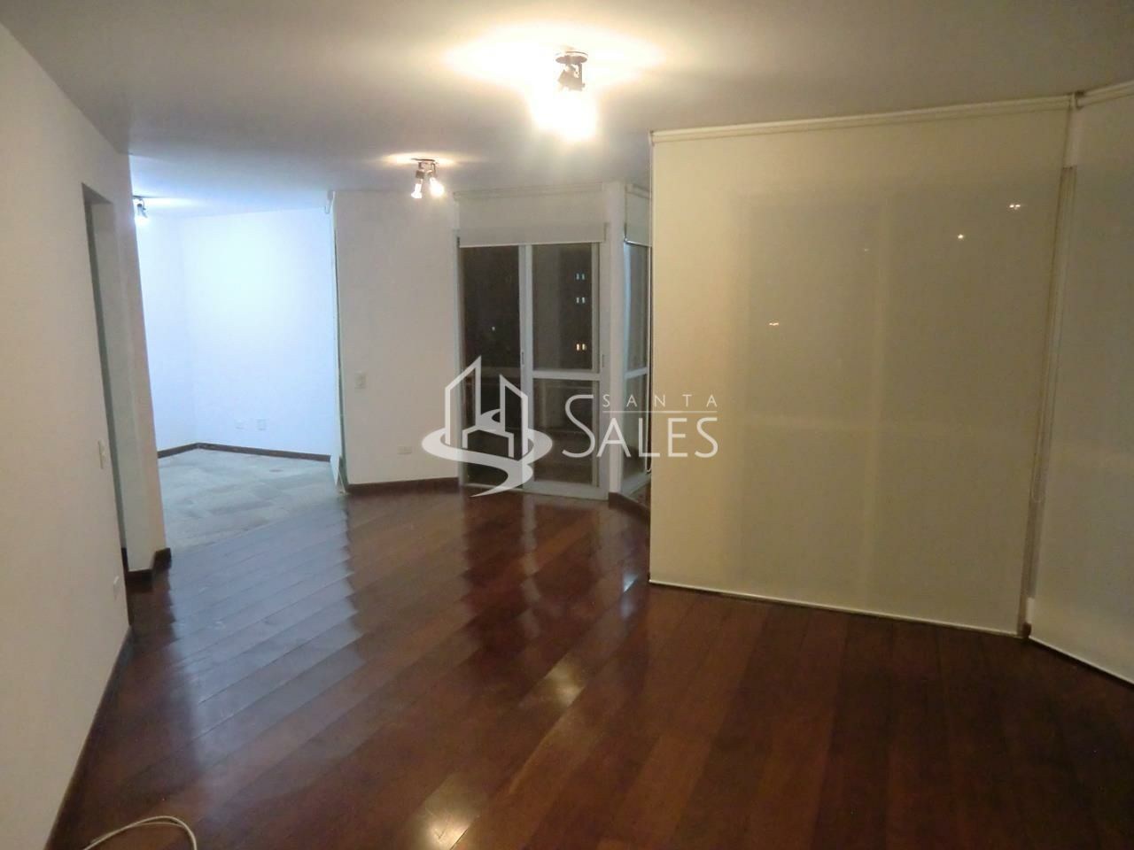 Apartamento para alugar com 4 quartos, 155m² - Foto 7